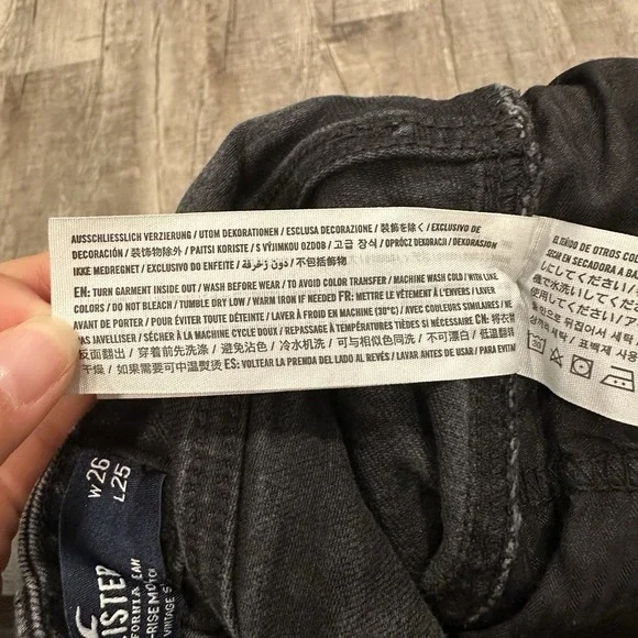 Hollister Ultra High Rise Mom Jean Vintage Stretch Women's Size 3S Black Denim - Picture 9 of 11